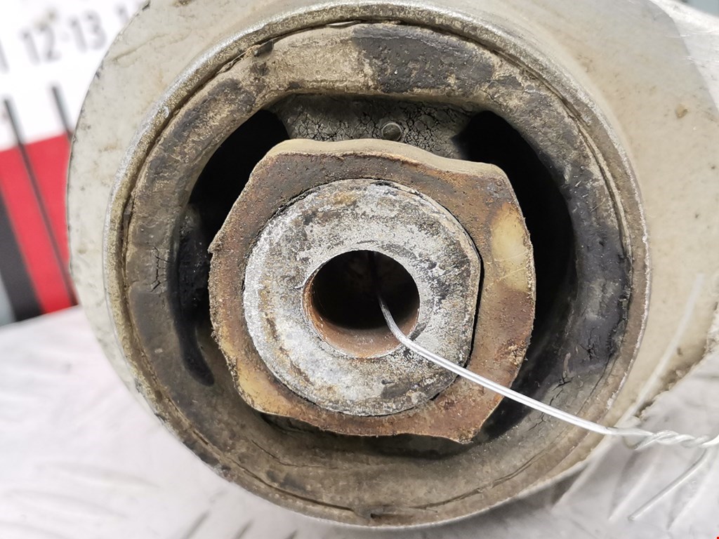 Рычаг передний правый VOLKSWAGEN Passat B5 1997-2005