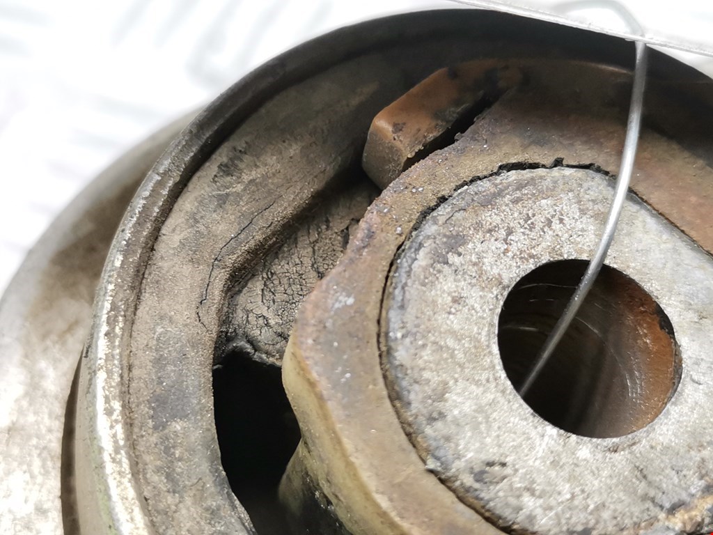 Рычаг передний правый VOLKSWAGEN Passat B5 1997-2005