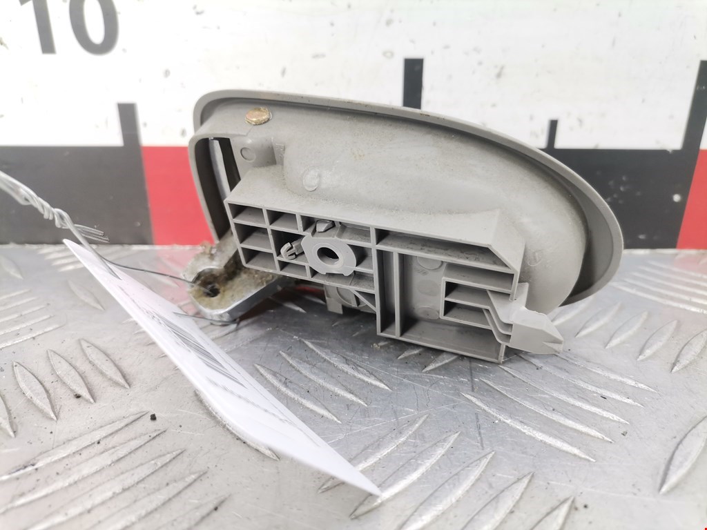 Ручка дверная передняя внутренняя правая MAZDA Premacy CP 1999-2004