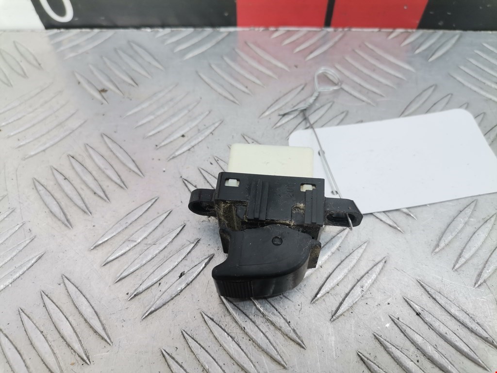 Кнопка стеклоподъемника MAZDA Premacy CP 1999-2004