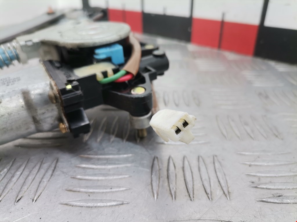 Стеклоподъемник передний правый MAZDA Premacy CP 1999-2004