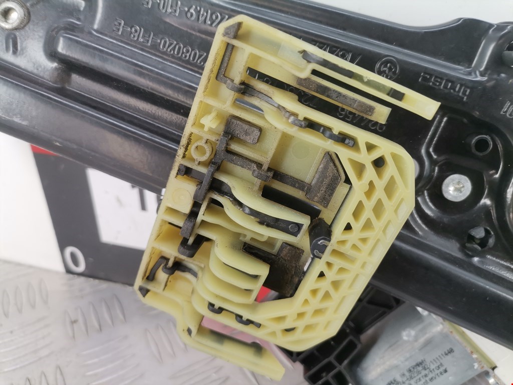 Стеклоподъемник задний правый BMW 5er 5 серия F10/F11/F07 2009-2017