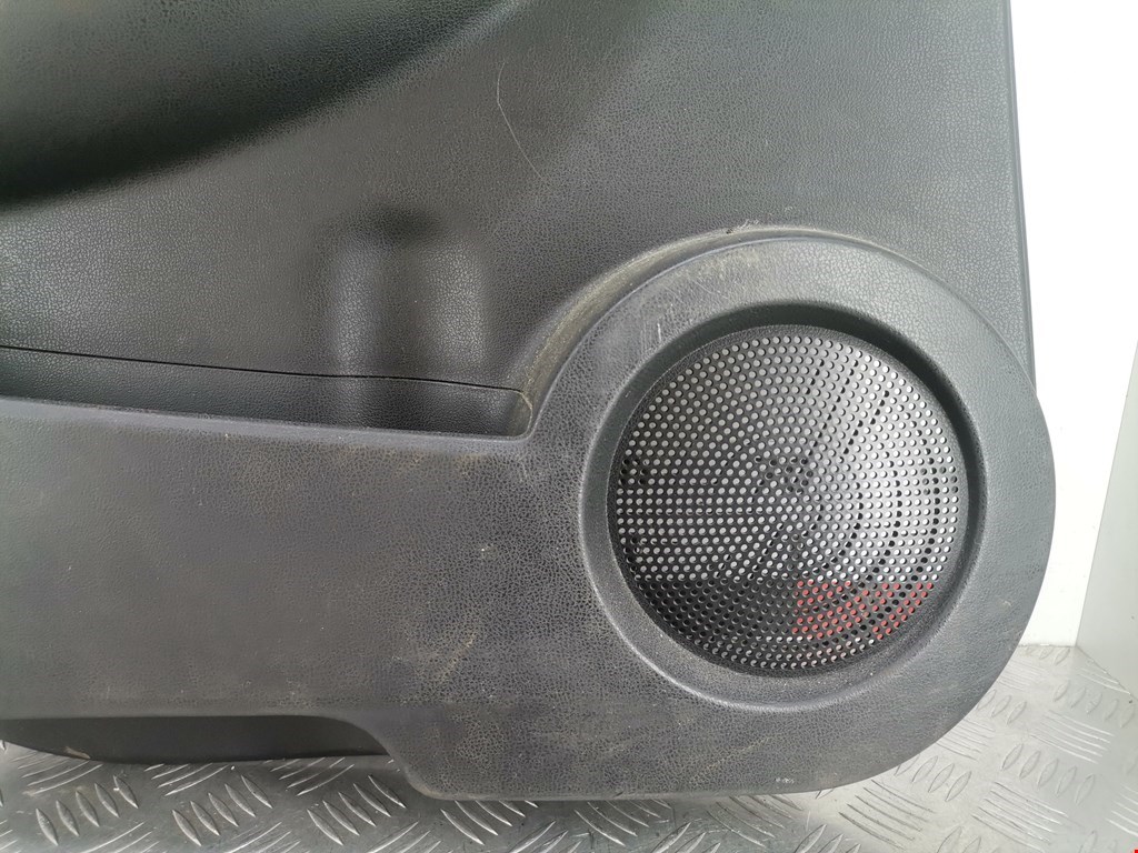 Обшивка двери задняя левая NISSAN Qashqai J10 2006-2013