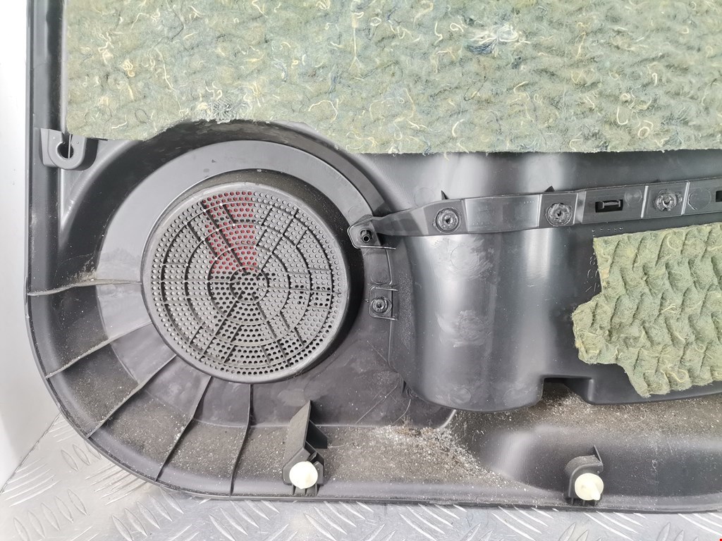 Обшивка двери задняя левая NISSAN Qashqai J10 2006-2013