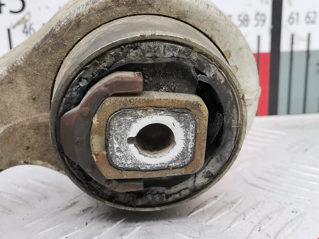 Рычаг передний правый VOLKSWAGEN Passat B5 1997-2005