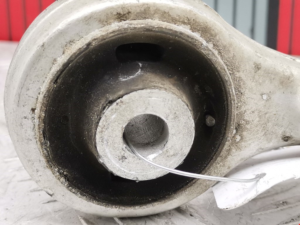 Рычаг передний правый VOLKSWAGEN Passat B5 1997-2005