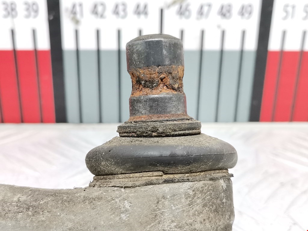 Рычаг передний правый VOLKSWAGEN Passat B5 1997-2005