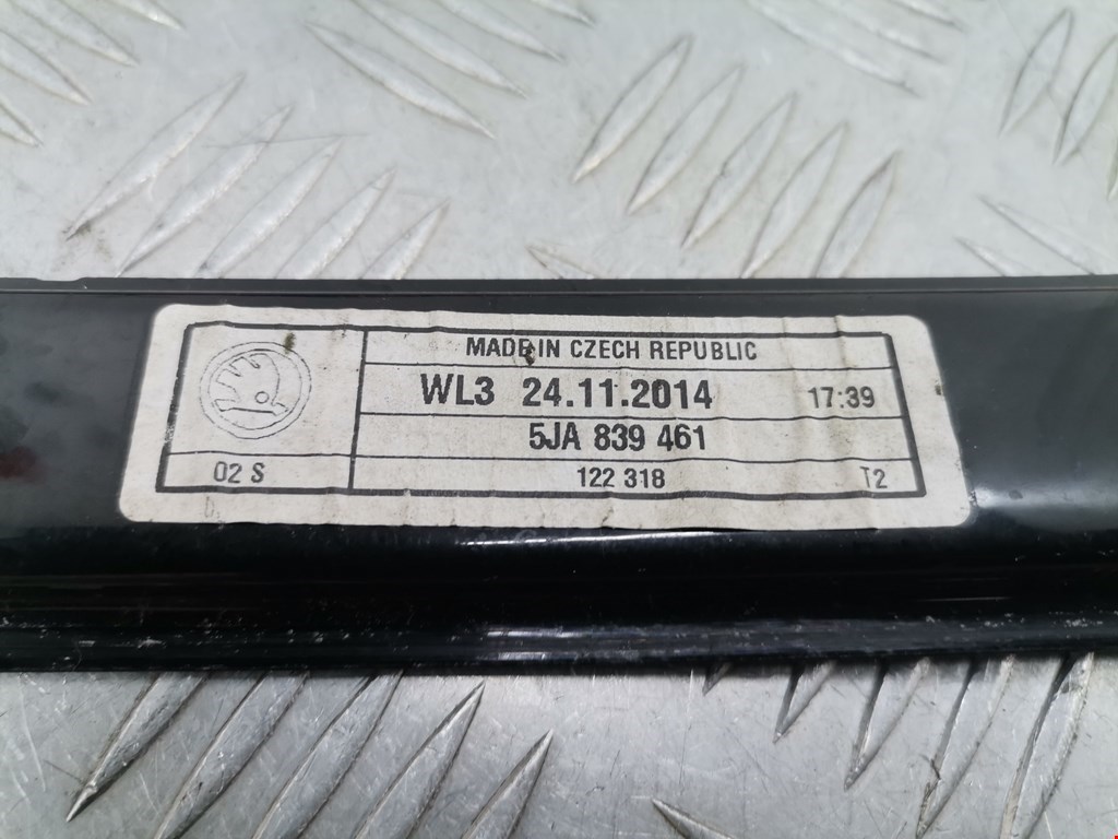 Стеклоподъемник задний левый SKODA Rapid 2012-2020