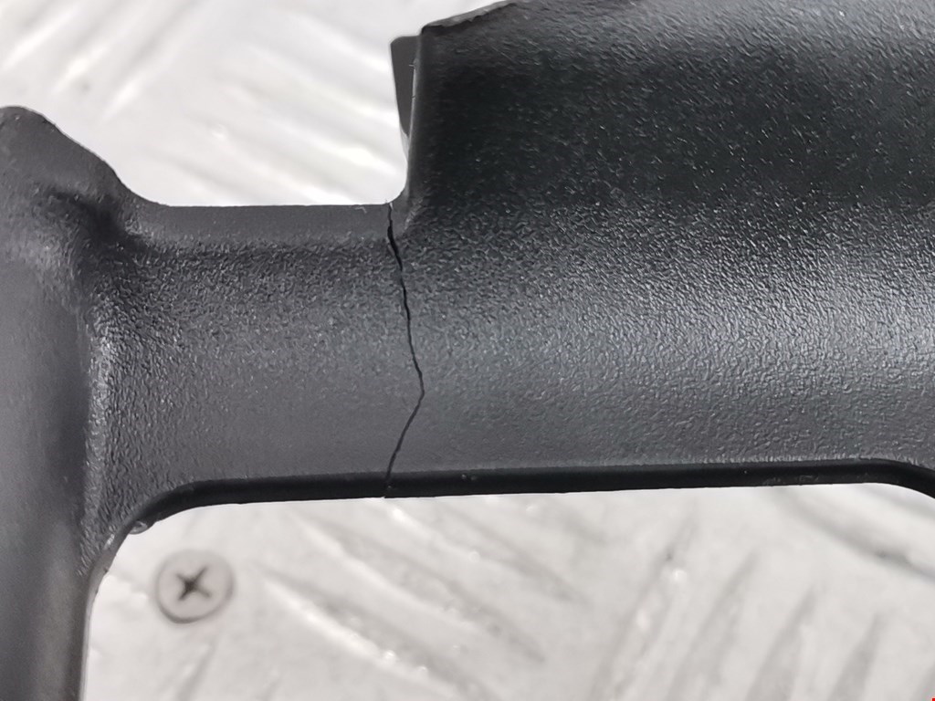 Кожух рулевой колонки FORD Kuga 2008-2012