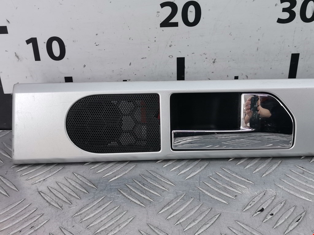 Ручка дверная задняя внутренняя правая VOLKSWAGEN Touareg 2002-2010