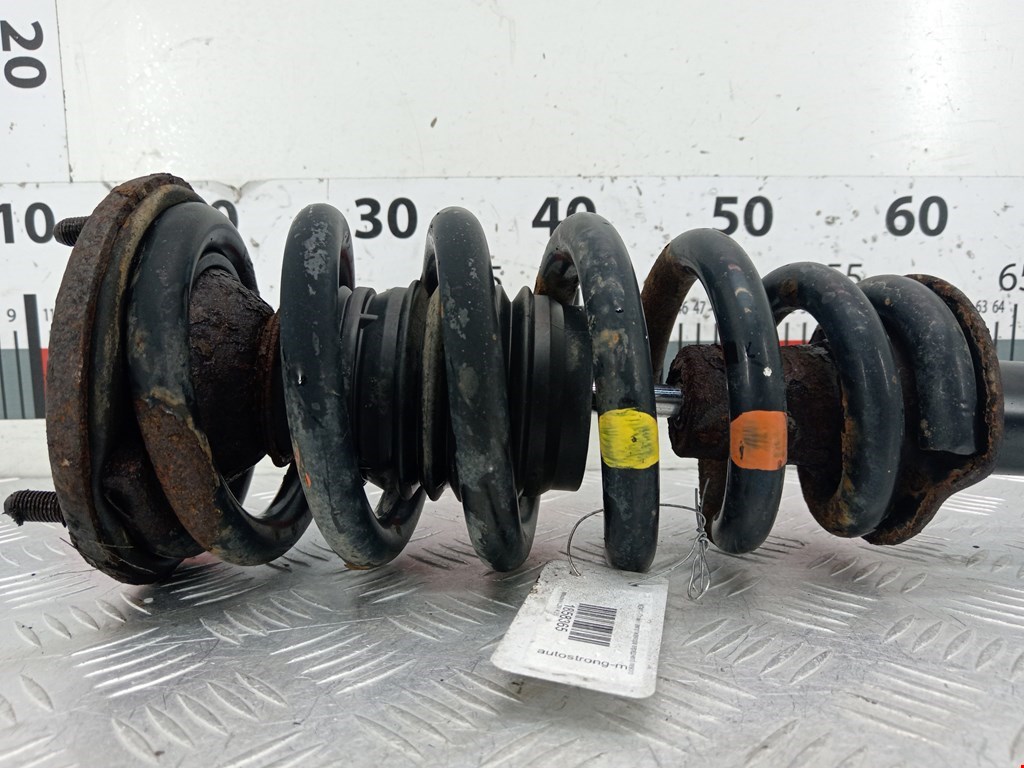 Амортизатор передний левый MITSUBISHI L200 KB 2006-2015