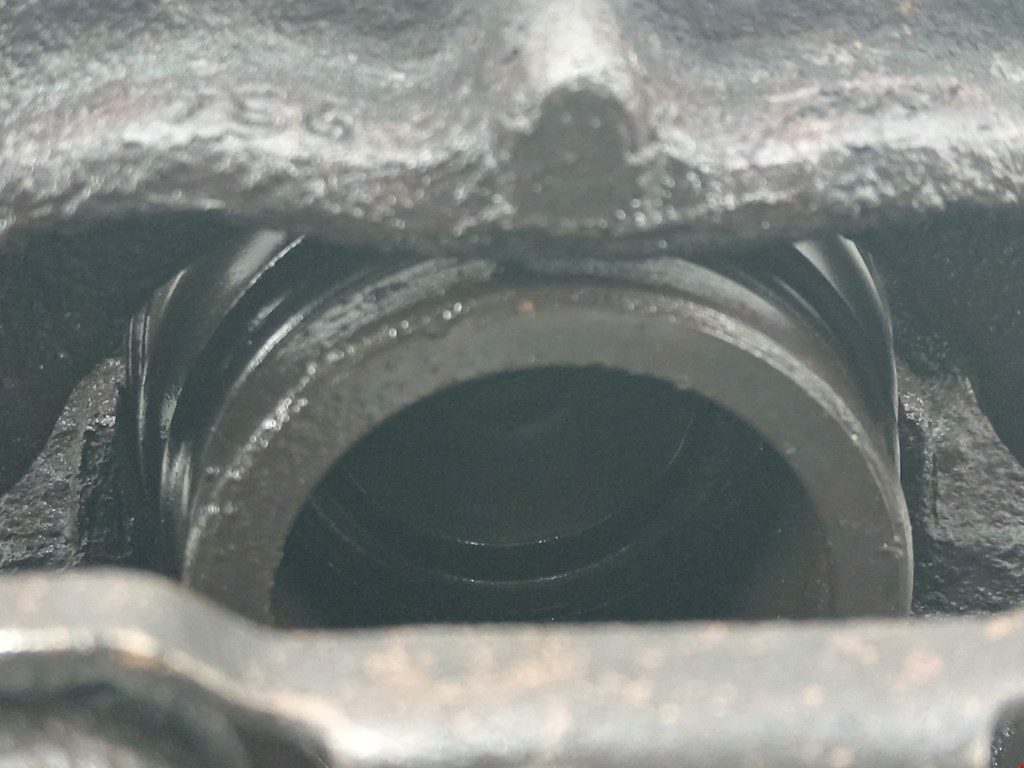 Суппорт передний левый VOLVO V70 III 2007-2016