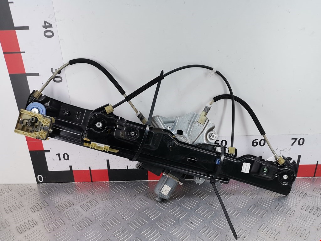 Стеклоподъемник передний правый OPEL Astra J 2009-2017
