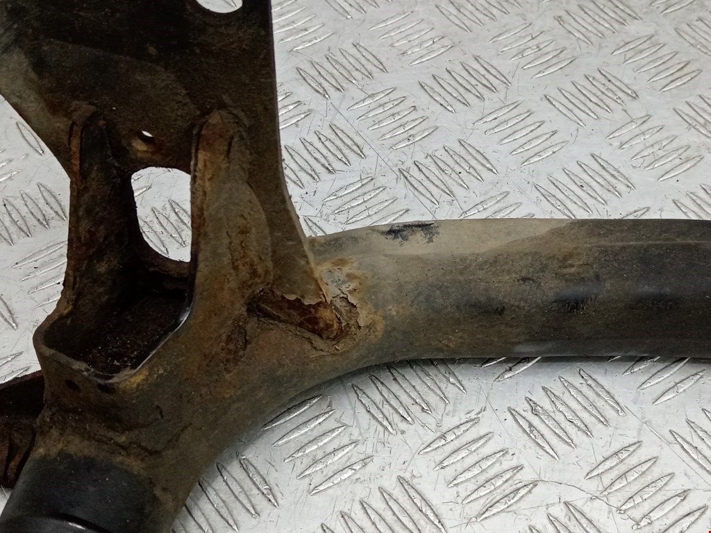 Патрубок интеркулера VOLKSWAGEN Passat B5 1997-2005