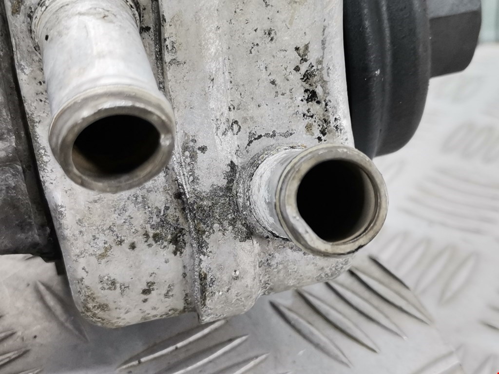 Корпус масляного фильтра VOLKSWAGEN Touran 2003-2010