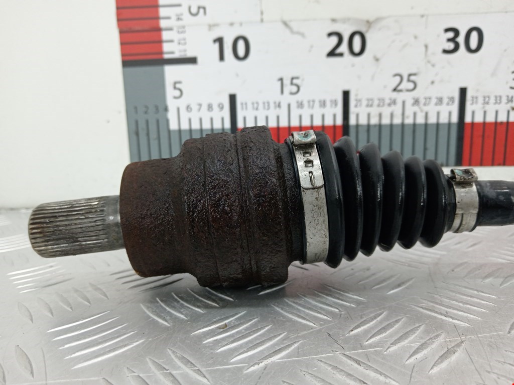 Полуось (привод, приводной вал) задняя правая VOLVO XC90 2002-2014