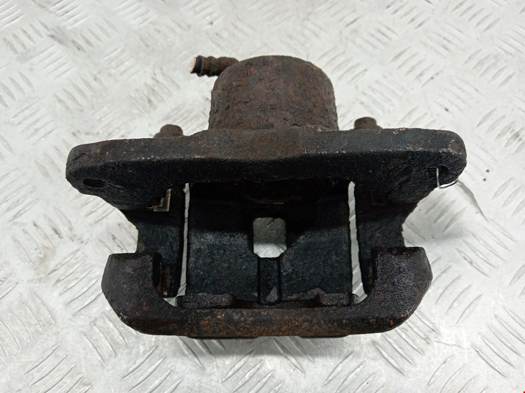 Суппорт передний левый TOYOTA RAV 4 XA20 2000-2005