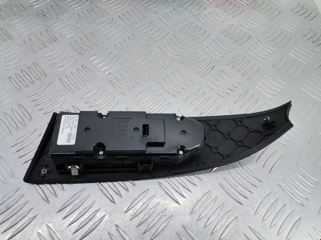 Блок управления стеклоподъемниками BMW 5er 5 серия E60/E61 2003-2010