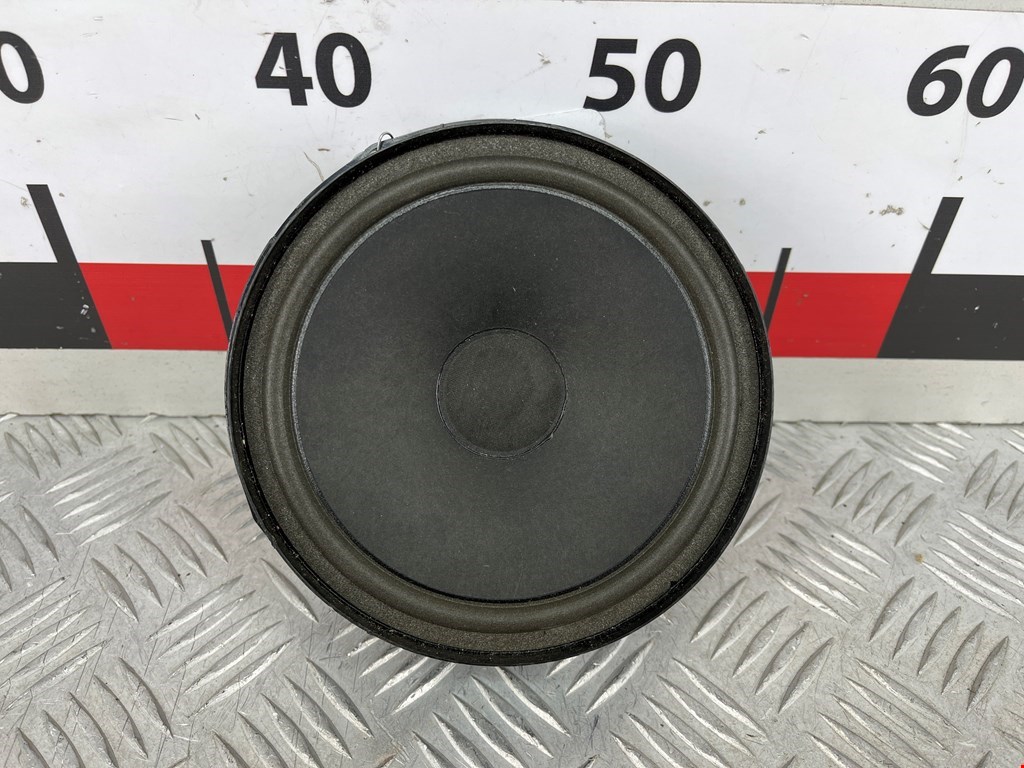 Динамик VOLKSWAGEN Passat B7 2011-2015