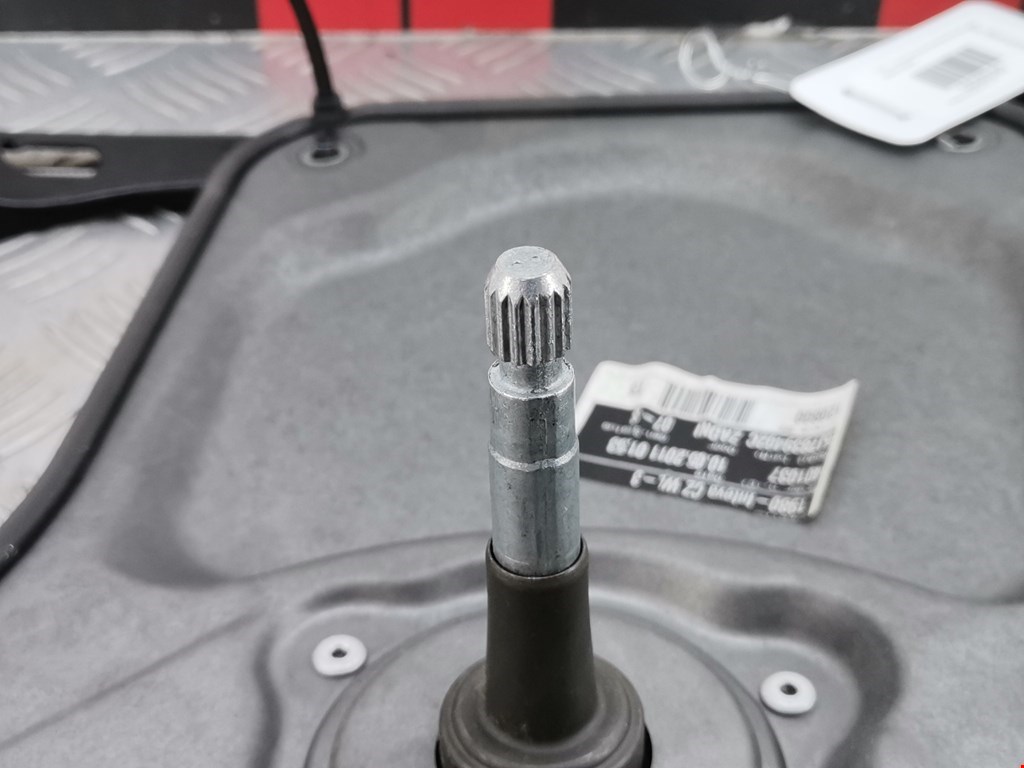 Стеклоподъемник задний правый SKODA Roomster 2006-2015