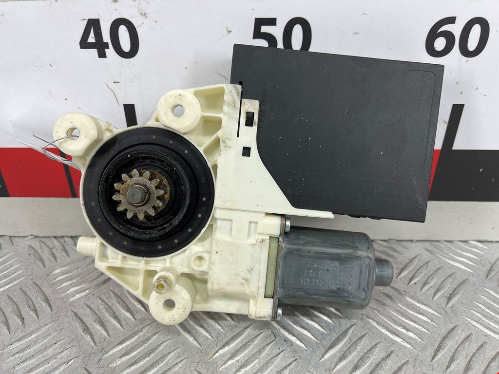 Моторчик (двигатель) стеклоподъемника FORD Focus II 2005-2011