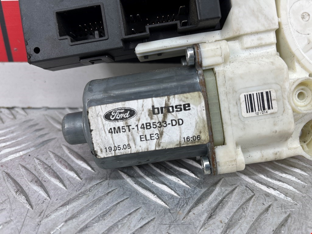 Моторчик (двигатель) стеклоподъемника FORD Focus II 2005-2011