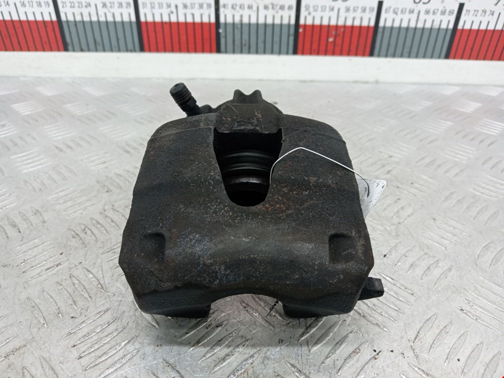 Суппорт передний правый SKODA Rapid 2012-2020