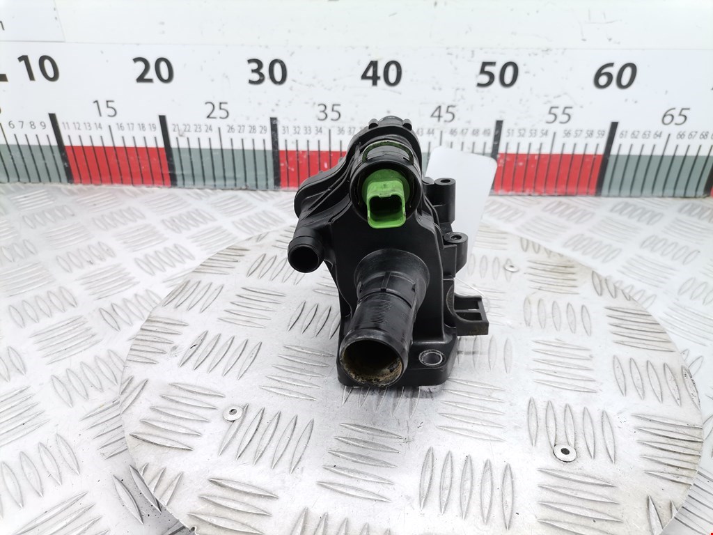 Корпус термостата FORD Focus II 2005-2011