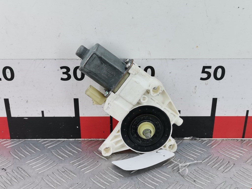 Моторчик (двигатель) стеклоподъемника DODGE Journey 2008-2020