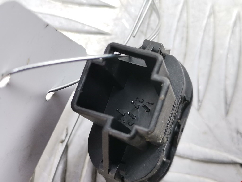 Кнопка стеклоподъемника FORD Focus I 1998-2005