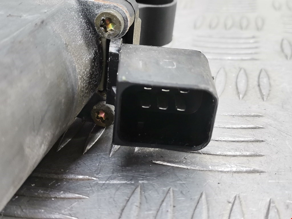 Моторчик (двигатель) стеклоподъемника MERCEDES-BENZ S-Class IV W220 1998-2005