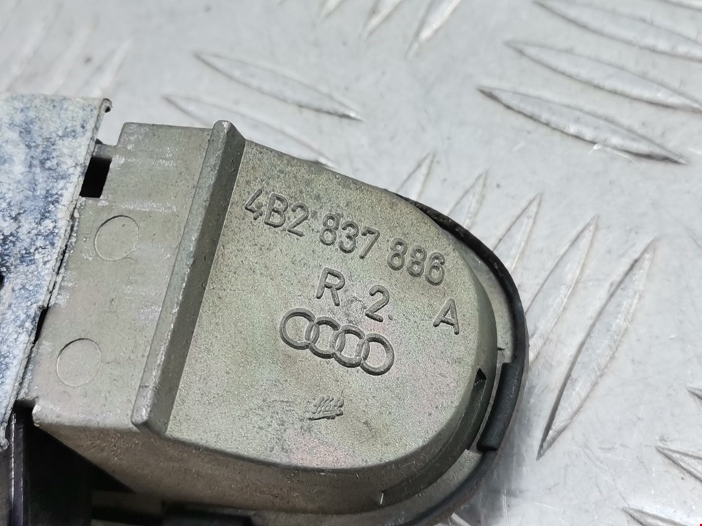 Ручка двери передней наружная правая AUDI A6 C5 1997-2004