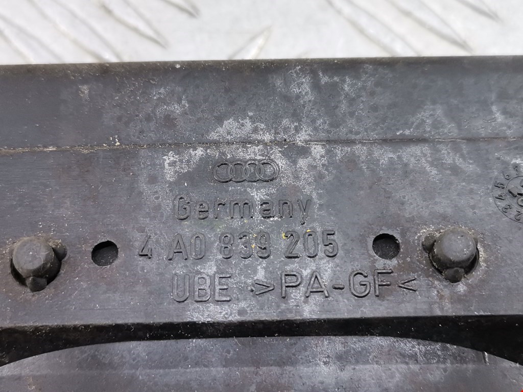 Ручка двери задней наружная левая AUDI A4 B5 1995-2001