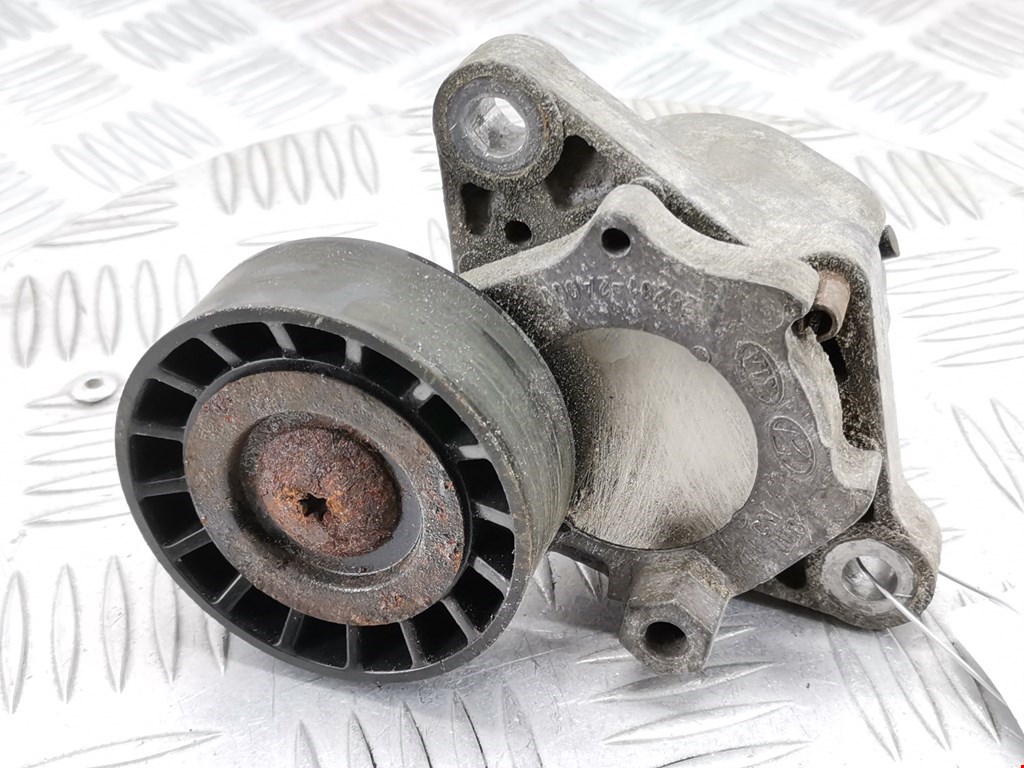 Натяжитель ремня генератора (приводного поликлинового ремня Kia Rio 2 (JB) (2005-2011)