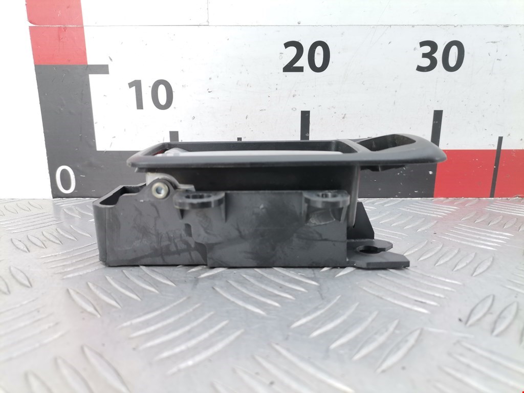 Ручка дверная задняя внутренняя левая FORD C-MAX 2003-2010
