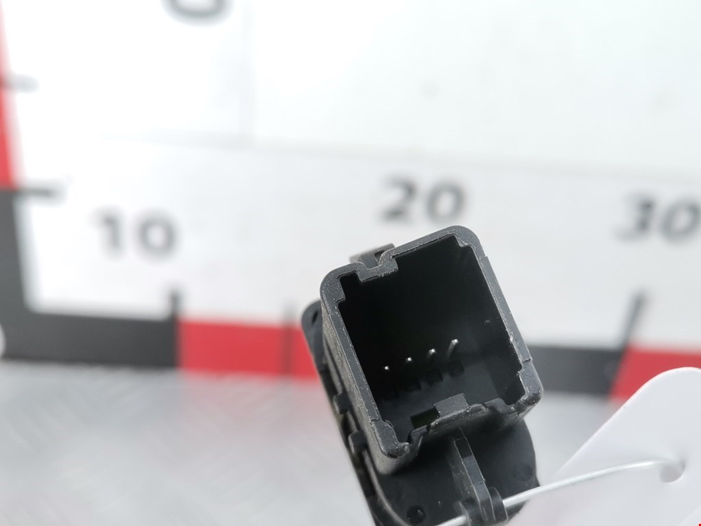 Кнопка стеклоподъемника FORD C-MAX 2003-2010