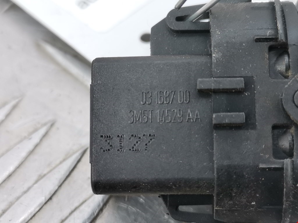 Кнопка стеклоподъемника FORD C-MAX 2003-2010