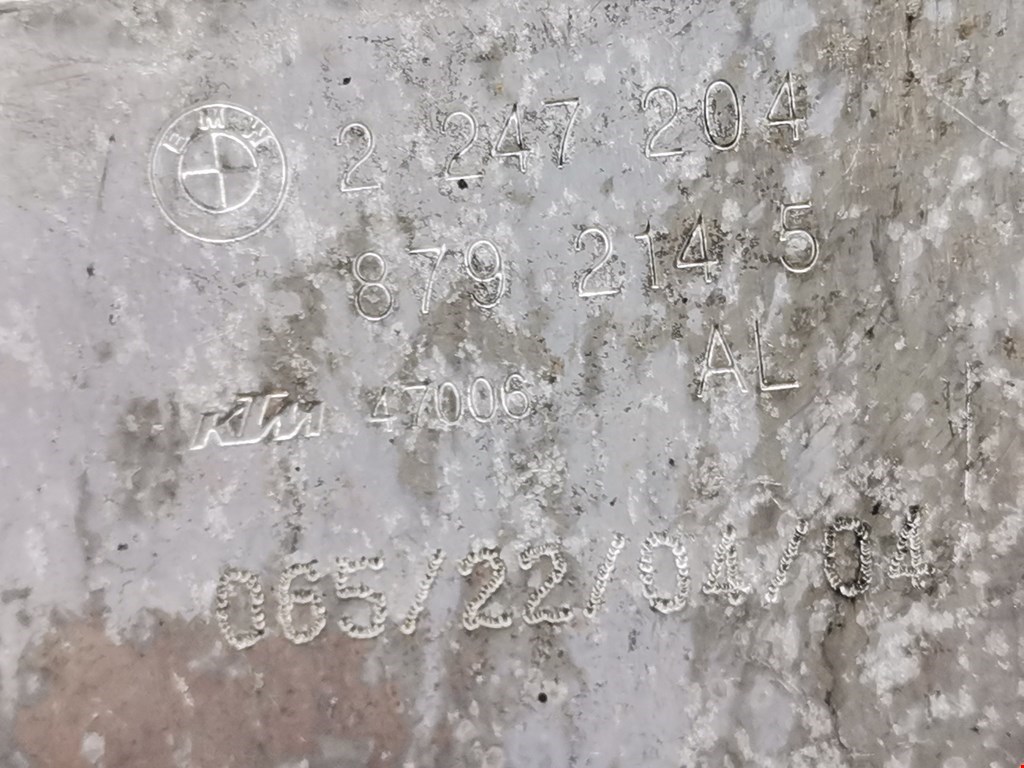 Корпус масляного фильтра LAND ROVER Range Rover 2002-2012