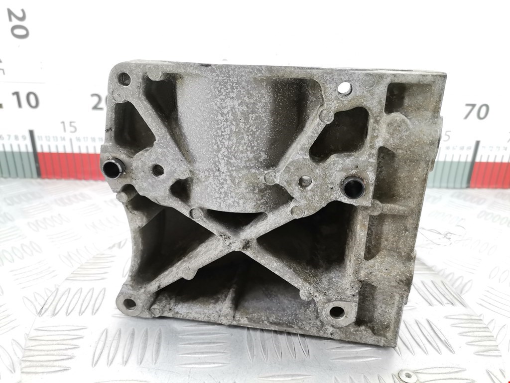 Кронштейн гидроусилителя FORD Focus II 2005-2011