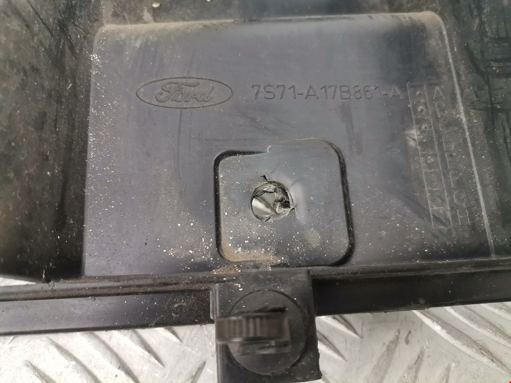 Кронштейн заднего бампера центральный FORD Mondeo IV 2007-2015