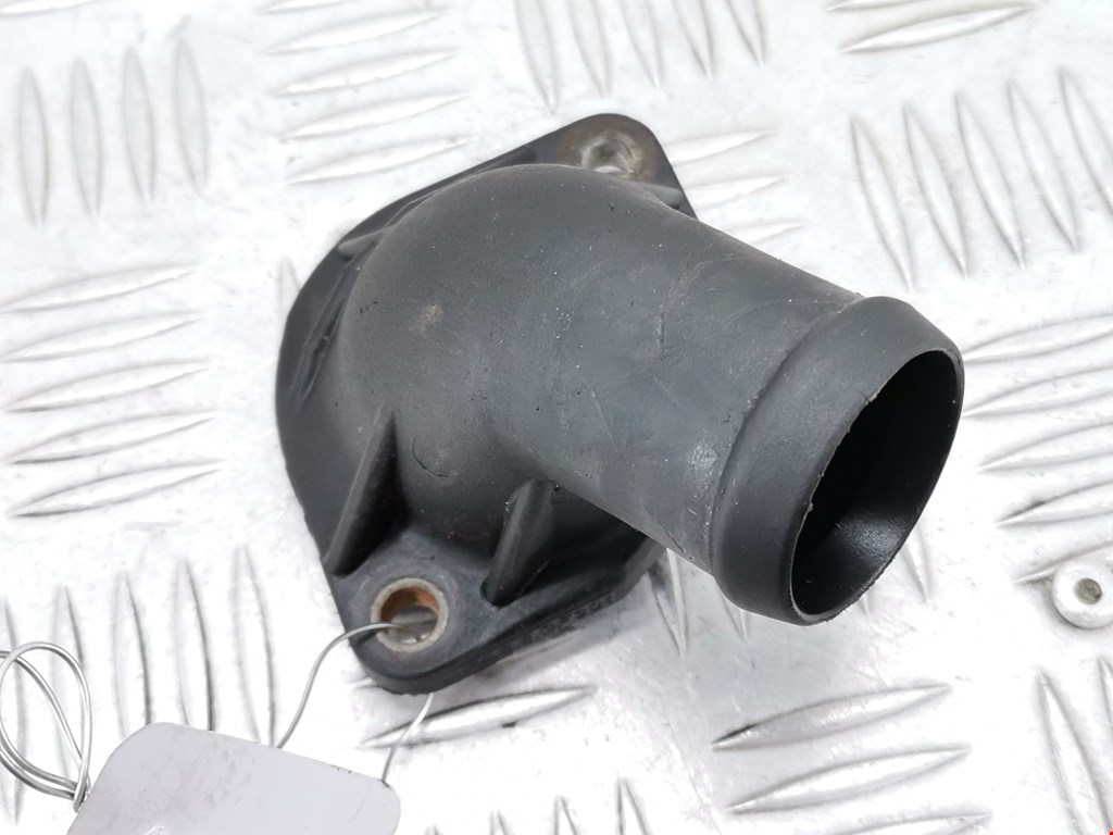 Корпус термостата AUDI A4 B5 1995-2001