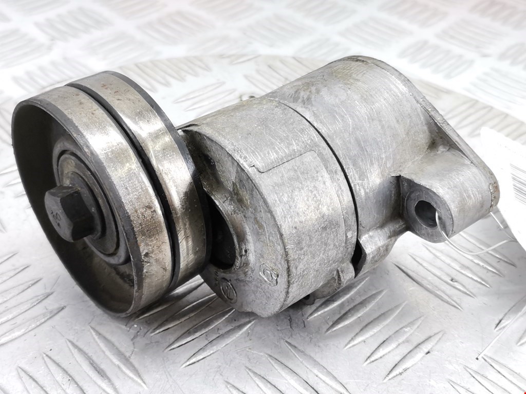 Натяжитель ремня генератора (приводного поликлинового ремня Opel Corsa B (1993-2000)