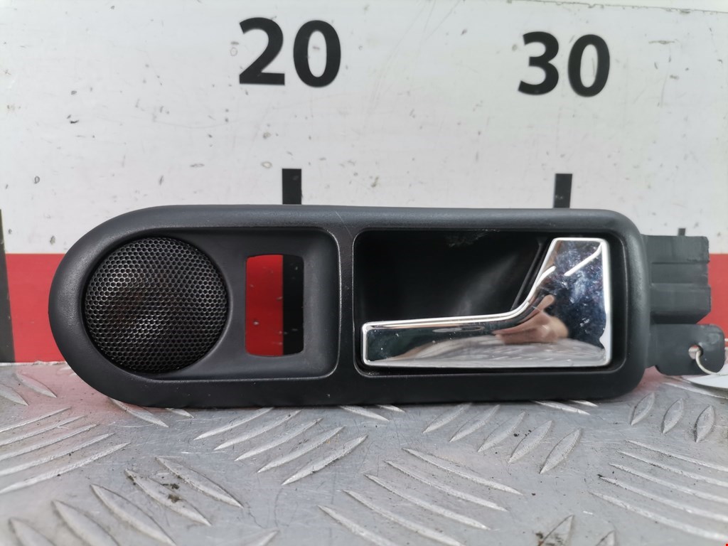 Ручка дверная задняя внутренняя правая VOLKSWAGEN Golf IV 1997-2003