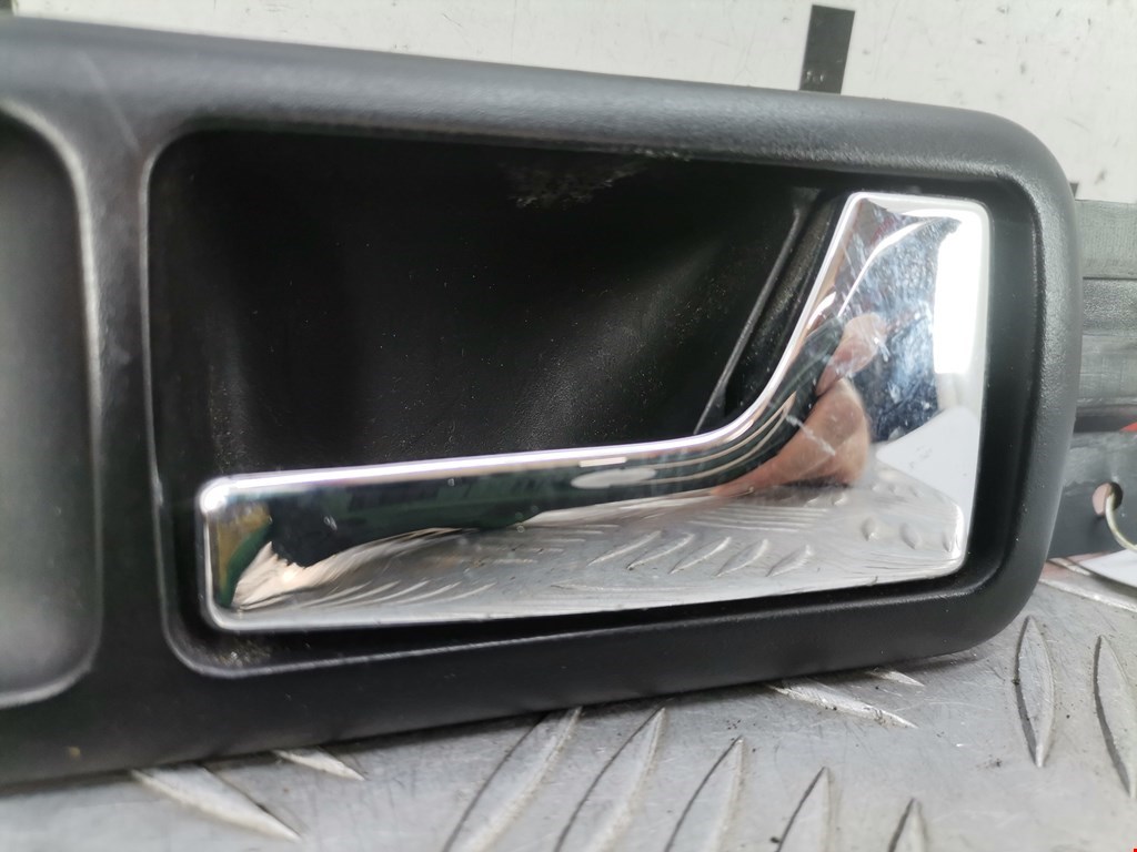 Ручка дверная задняя внутренняя правая VOLKSWAGEN Golf IV 1997-2003