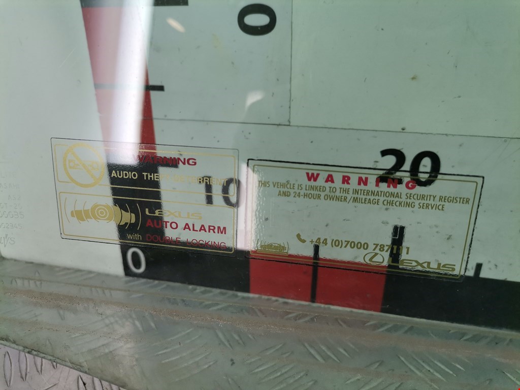 Стекло двери переднее правое LEXUS RX 300\330\350\400H 2003-2009