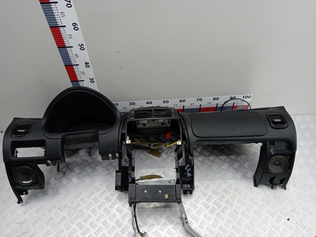 Торпедо MITSUBISHI Carisma 1995-1999