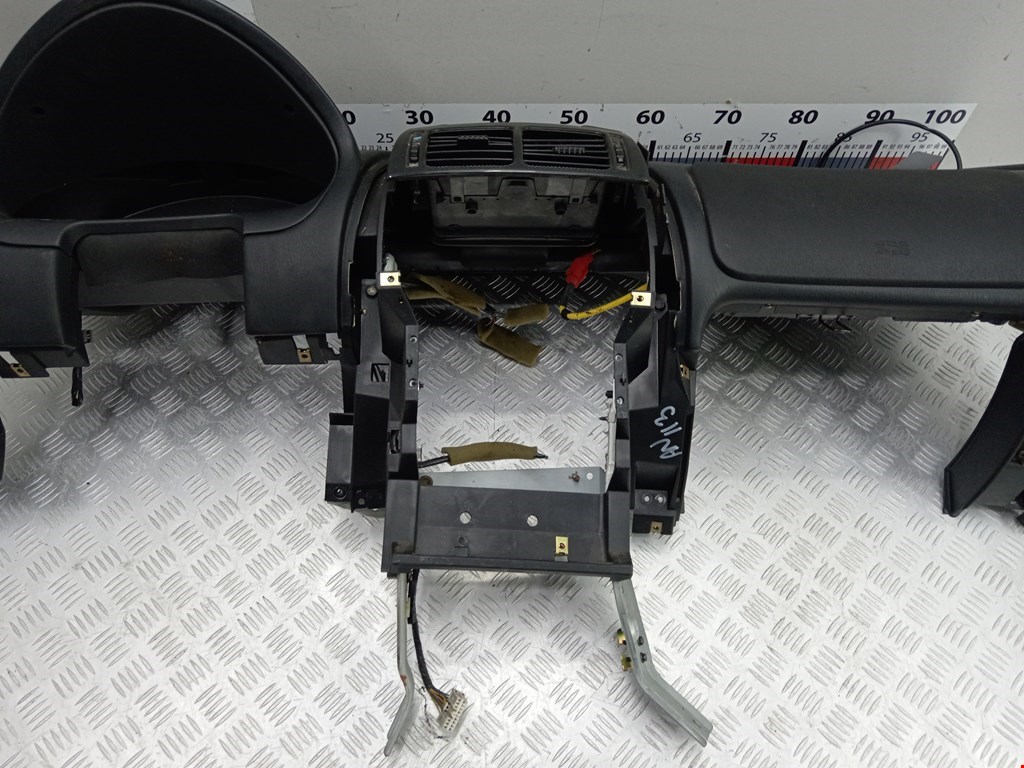 Торпедо MITSUBISHI Carisma 1995-1999