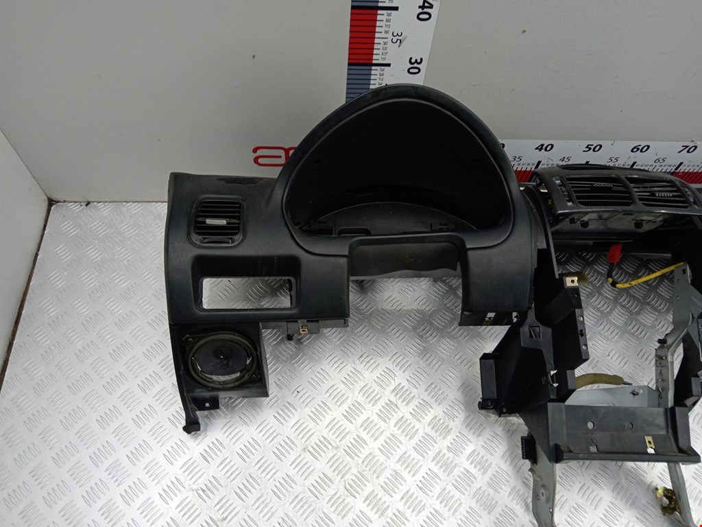 Торпедо MITSUBISHI Carisma 1995-1999