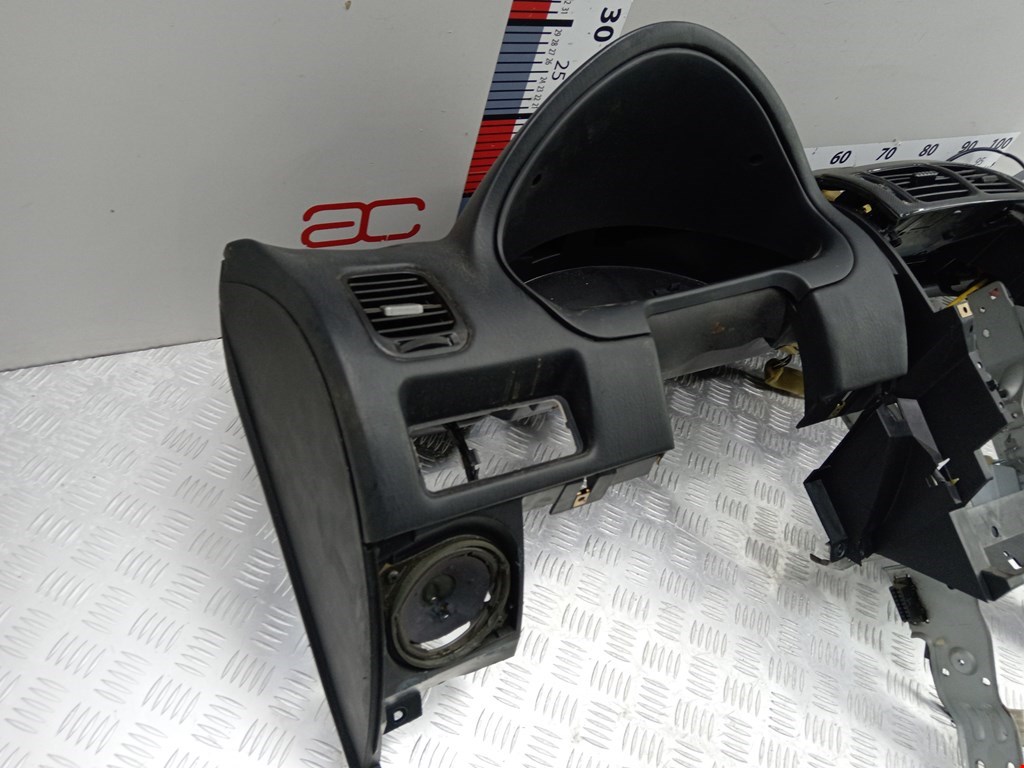 Торпедо MITSUBISHI Carisma 1995-1999