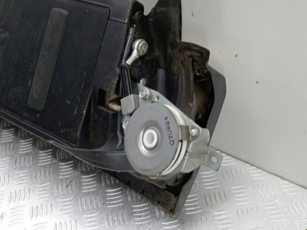 Замок багажника (крышки двери) MITSUBISHI Outlander XL 2006-2012